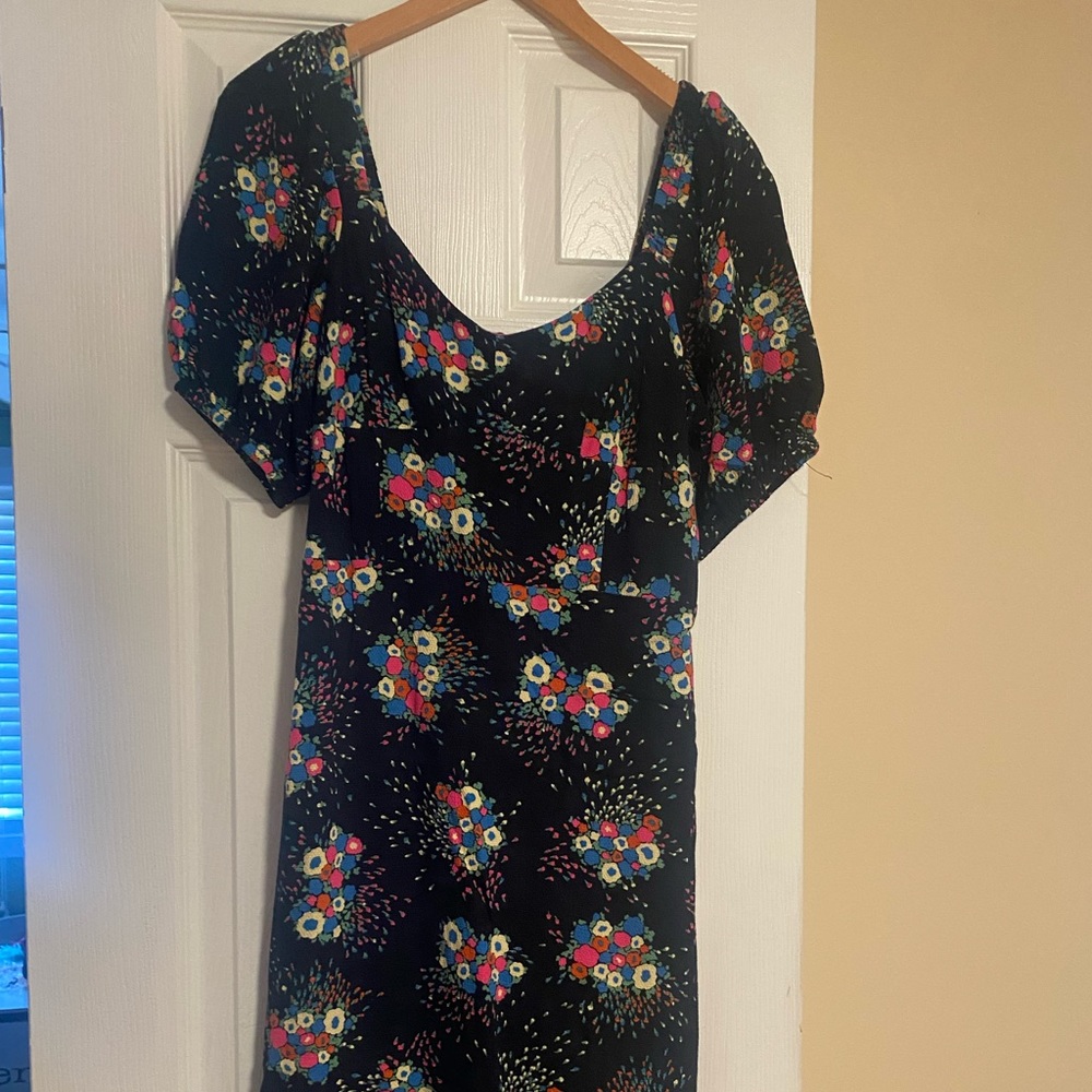 Anthropologie MIDI length floral dress size 6